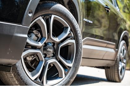 Jeep Avenger BEV 156Ps